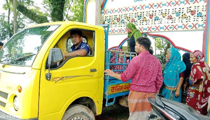 গোয়াইনঘাটে মাজার থেকে প্রবাসীর স্ত্রীর লাশ উদ্ধার