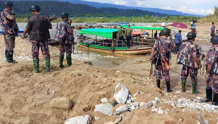 ভোলাগঞ্জে পাথর লুটের ঘটনায় প্রথম মামলা, আসামি দুই হাজার