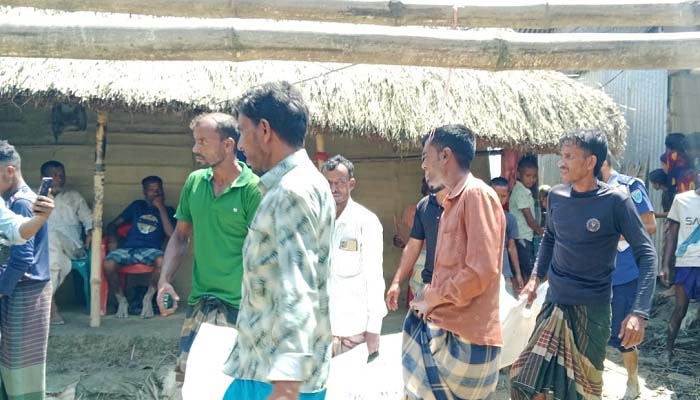 গোয়াইনঘাটে বিছানায় দুই সন্তান, পাশেই ঝুলছিল মায়ের মরদেহ
