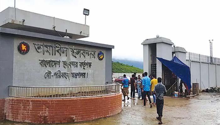তামাবিল স্থলবন্দর ও কাস্টমসে অনিয়মই এখন নিয়ম
