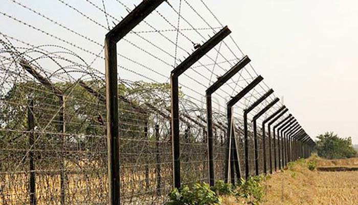 মৌলভীবাজার সীমান্ত দিয়ে ঠেলে পাঠানো ১৭ রোহিঙ্গাসহ ১৮ জন আটক