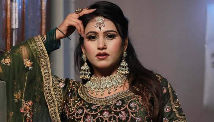 হাসপাতালে মডেলের মরদেহ রেখে পালালেন প্রেমিক