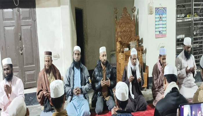 জকিগঞ্জে খালেদা জিয়ার রোগমুক্তি কামনায় অ্যাডভোকেট জামানের পক্ষে দোয়া মাহফিল