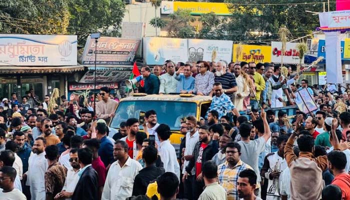 তারেক রহমানের নেতৃত্বে আগামীর বাংলাদেশ গড়ার আহ্বান : বিজয় র‌্যালিতে মুক্তাদির