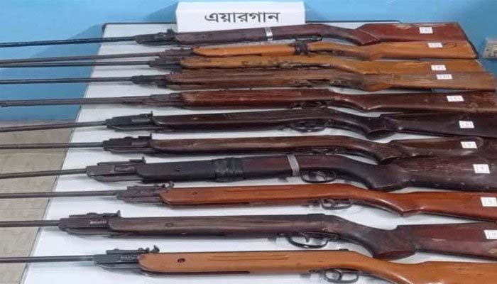 শ্রীমঙ্গলে ১১টি এয়ারগান উদ্ধার