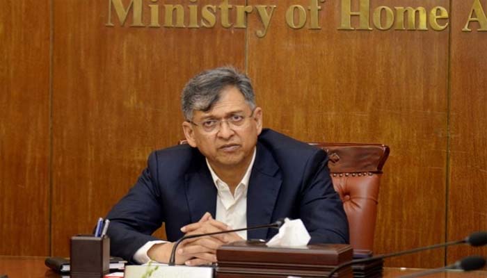 কেউ পুলিশের কাজে হস্তক্ষেপ করতে পারবে না: স্বরাষ্ট্রমন্ত্রী