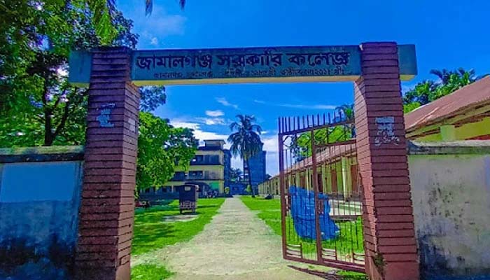 ডিগ্রি কলেজের ছাত্রী হোস্টেল থেকে বালতি ভর্তি কনডম উদ্ধার