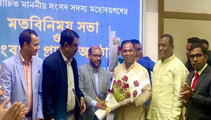 সুনামগঞ্জে নবনির্বাচিত এমপিদের সংবর্ধনা