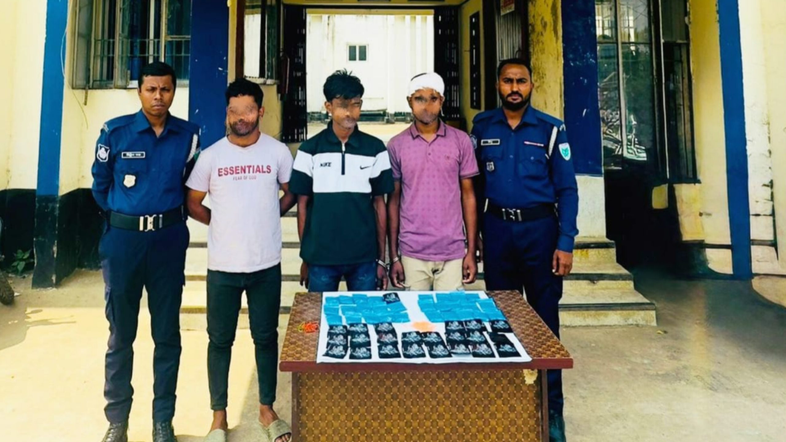 রাতের অভিযানে জকিগঞ্জে ইয়াবার বড় চালান জব্দ, আটক ৩
