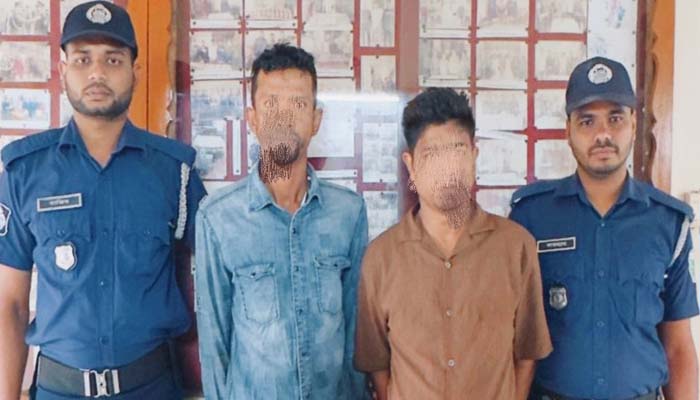 জকিগঞ্জ ও জেলা ডিবির যৌথ অভিযান: সিলেটে ২ দুর্ধর্ষ ডাকাত গ্রেফতার