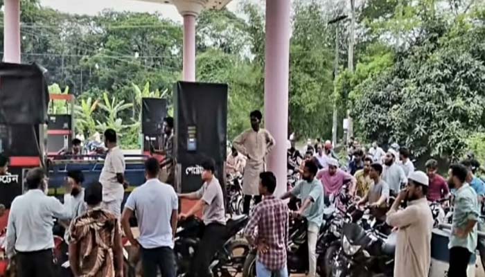 গোলাপগঞ্জে তীব্র জ্বালানি তেলের সংকট, ভোগান্তিতে চালকরা