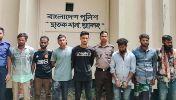 ছাতকে থানা ও নৌ-পুলিশের অভিযানে ৭ আসামি গ্রেফতার