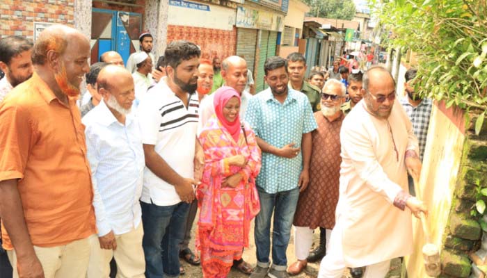 নগরীর প্রত্যেকটি পাড়া-মহল্লার রাস্তা সম্প্রসারণ করছি: সিসিক প্রশাসক