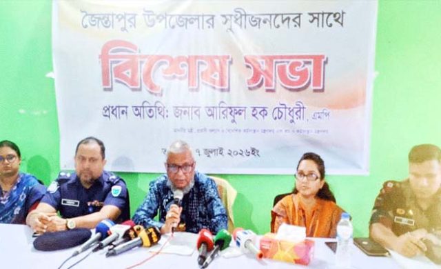 সীমান্তের অবৈধ বাণিজ্যের বিরুদ্ধে কঠোর বার্তা, তিন সপ্তাহ সময় দিলেন শ্রমমন্ত্রী