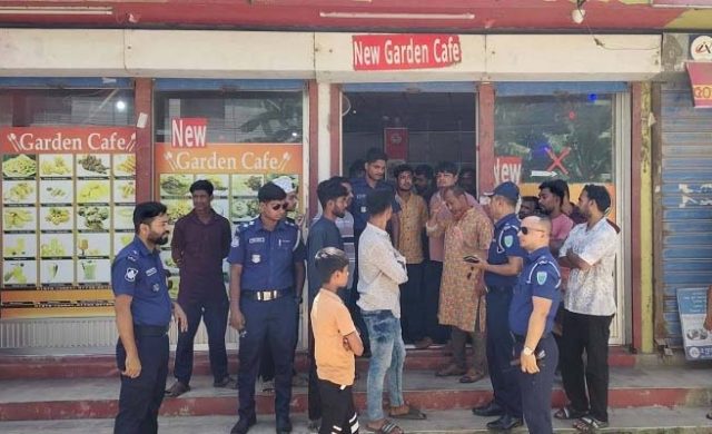 হবিগঞ্জে রেস্টুরেন্টে গোপন কক্ষে ‘অসামাজিক কার্যক্রমের’ অভিযোগ, পুলিশের অভিযান