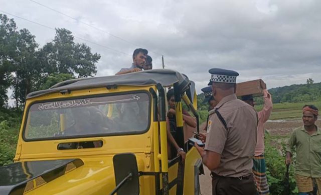ঢাকা থেকে হামহাম জলপ্রপাত বেড়াতে এসে আটকা ১০ শিক্ষার্থী, উদ্ধার হলেন যেভাবে