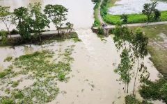 পাহাড়ি ঢলে সড়ক ভেঙে সুনামগঞ্জে আট গ্রাম বিচ্ছিন্ন