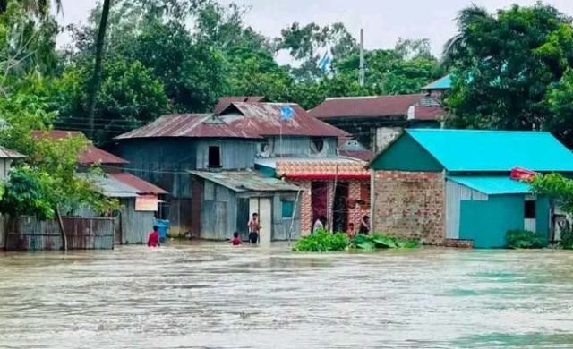 বাঁধ ভাঙার ক্ষত এখনো তাজা, হবিগঞ্জে ঘরে ফিরেই নতুন সংকটে মানুষ