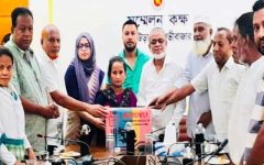 কুলাউড়ায় ক্ষুদ্র নৃগোষ্ঠীর মাঝে বাইসাইকেল, সেলাই মেশিন ও শিক্ষাবৃত্তি বিতরণ
