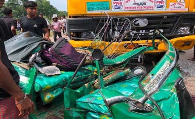 ওসমানীনগরে ফের ভয়াবহ সড়ক দুর্ঘটনা, ট্যাংক লরির ধাক্কায় ৪ জন নিহত