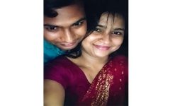 দোয়ারাবাজারে তিন সন্তান রেখে প্রেমিকের বাড়িতে গৃহবধূর অনশন, বিয়ের দাবি ঘিরে চাঞ্চল্যতিন সন্তান রেখে প্রেমিকের বাড়িতে গৃহবধূর অনশন, বিয়ের দাবি ঘিরে চাঞ্চল্য