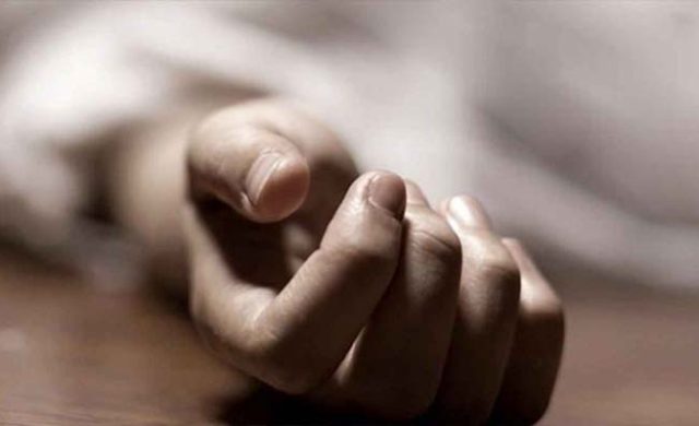 প্রেমিকার সঙ্গে ভিডিও কলে স্বামী, মোবাইল ভাঙায় স্ত্রীকে পুড়িয়ে হত্যা!