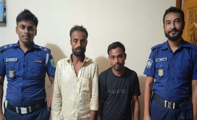গোলাপগঞ্জে ৩০০ পিস ইয়াবাসহ আটক ২