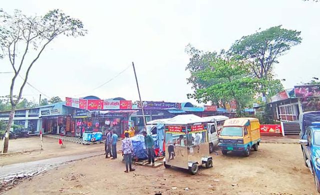 জাফলংয়ে সরকারি জমি দখল করে ৫০ স্থাপনা, দখলে ৮ ব্যক্তি
