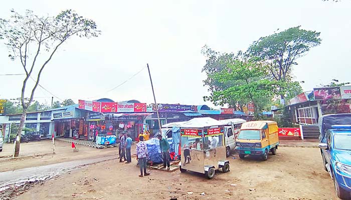 জাফলংয়ে সরকারি জমি দখল করে ৫০ স্থাপনা, দখলে ৮ ব্যক্তি