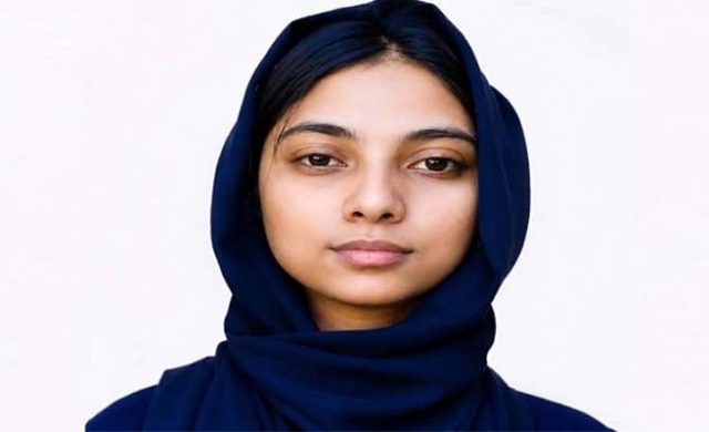 বাবা চা বিক্রি করেন, ছাতকের রুহি পেলো ৭৫ লাখ টাকার স্কলারশিপ