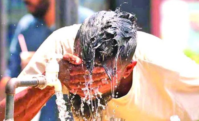 তাপে পুড়ছে সিলেট, নেই স্বস্তি