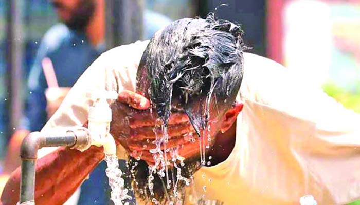 তাপে পুড়ছে সিলেট, নেই স্বস্তি