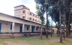 দোয়ারাবাজারে ঘিলাছড়া স্কুলের পুরোনো ভবন অপসারণে অনিয়মের অভিযোগ