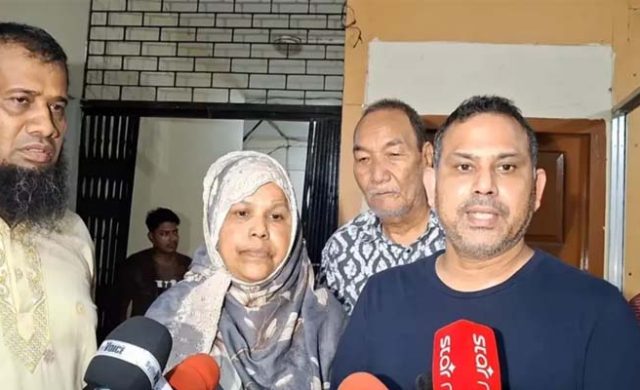 সিলেটে ট্রিপল মার্ডার: রংমিস্ত্রির নাটক নাকি ভাড়াটে খুনি? স্বজনদের এজাহারে বিস্ফোরণ!