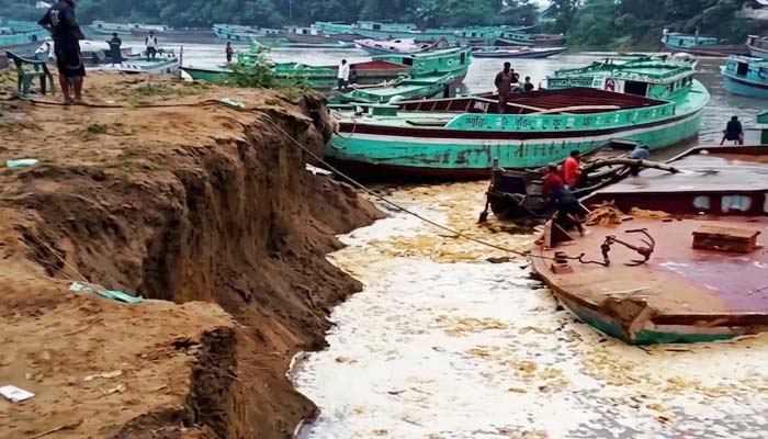 সুনামগঞ্জের হাওর গিলছে বালু মাফিয়ারা