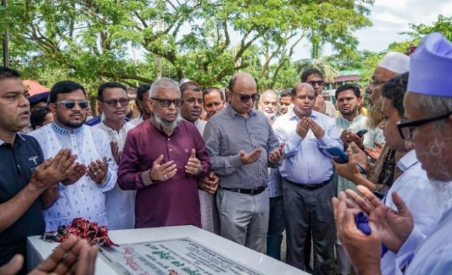 গোয়াইনঘাটে কর্মসংস্থানমন্ত্রী: শিক্ষার্থীদের শিক্ষার পাশাপাশি কারিগরি দক্ষতা অর্জনের তাগিদ