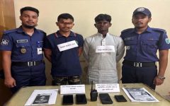 সেনা সদস্য পরিচয়ে মেলায় চাঁদা দাবি, ওয়াকিটকি-পোশাকসহ দুইজন গ্রেপ্তার