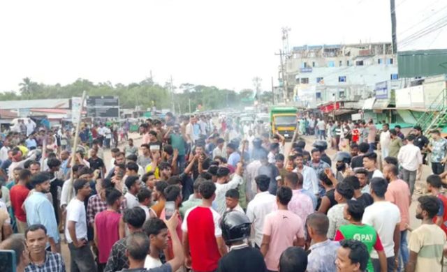 ছাতকে নবীনবরণকে কেন্দ্র করে ছাত্রদল ও ছাত্রশিবিরের সংঘর্ষ