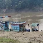 কুশিয়ারায় ড্রেজার দিয়ে বালু উত্তোলন ঘিরে উত্তেজনা, মুখোমুখি ইজারাদার-এলাকাবাসী