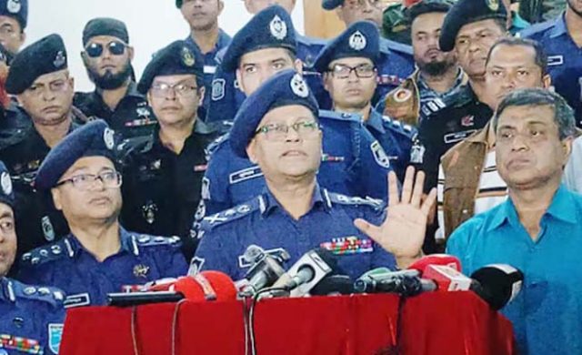 তালিকা করবে গোয়েন্দা সংস্থাগুলো, চাঁদাবাজি–সন্ত্রাসে ছাড় নয়: আইজিপি
