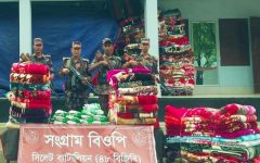 সিলেট সীমান্তে ১০ লাখ টাকার চোরাই পণ্য জব্দ
