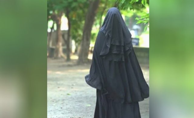 প্রেমের প্রস্তাবে রাজি না হওয়ায় ছাত্রীকে ‘অপহরণ’, মাদ্রাসার পরিচালকের বিরুদ্ধে মামলা