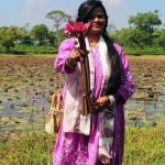 শাপলা হাতে হবিগঞ্জের প্রধান শিক্ষিকার প্রেম নিবেদনের পোস্ট ভাইরাল