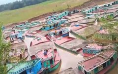 বনভূমি-কৃষিজমি ছাড়ছে না বালু উত্তোলনকারীরা, সোনালী চেলায় অভিযোগের পাহাড়