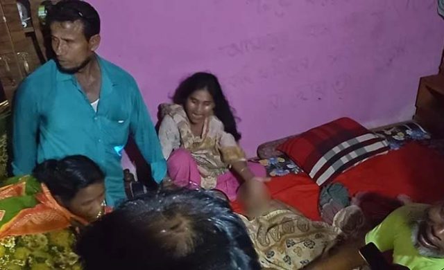 দুই শিশুকে হত্যার পর মায়ের আত্মহত্যা, দেয়ালে লেখা ছিল ‘এই গল্প শেষ’