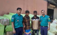 এয়ারপোর্ট এলাকায় বালুভর্তি ট্রাকে মিলল প্রায় ১০ লাখ টাকার ভারতীয় পণ্য, গ্রেফতার ২