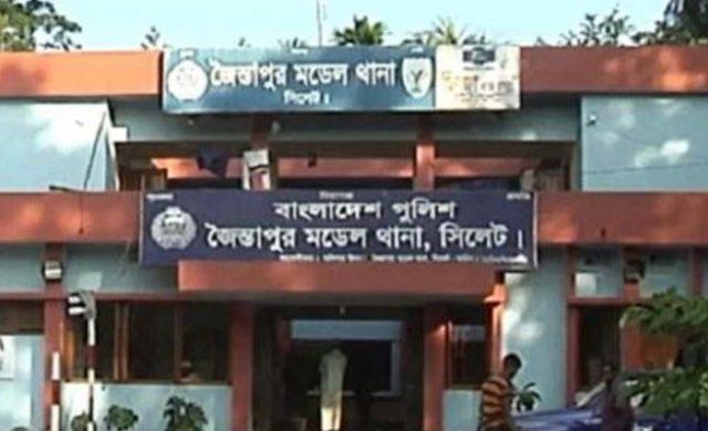জৈন্তাপুরে বড়গাং নদীতে বালি নামাতে গিয়ে মর্মান্তিক দুর্ঘটনা, শ্রমিকের মৃত্যু